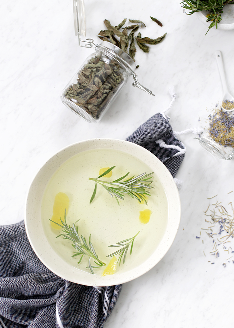 DIY: How to do an Herbal Facial Steam @themerrythought