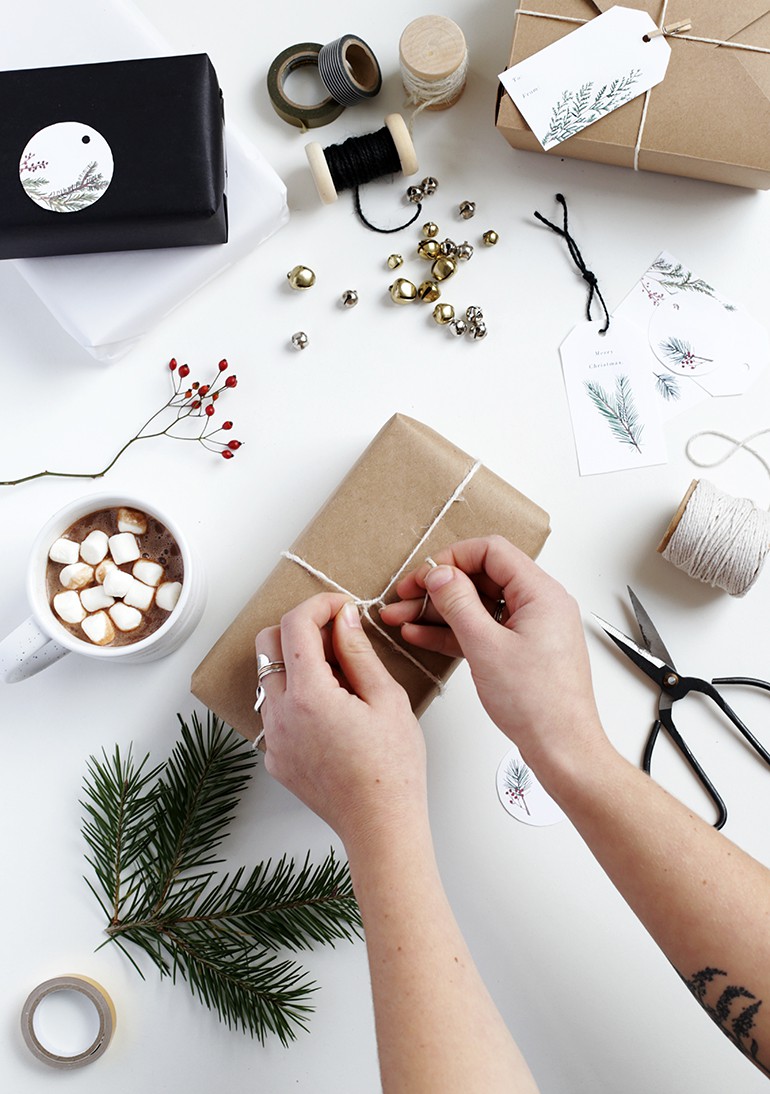 Printable Christmas Gift Tags @jennihaikonen for @themerrythought