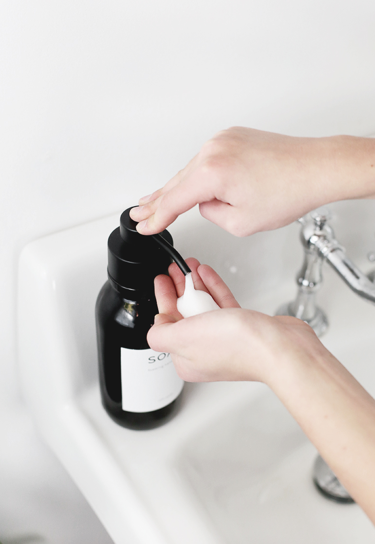 DIY Foaming Hand Soap @themerrythought