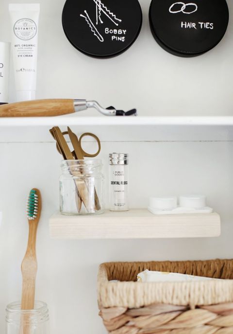 5 Minute Magnetic Wooden Shelf