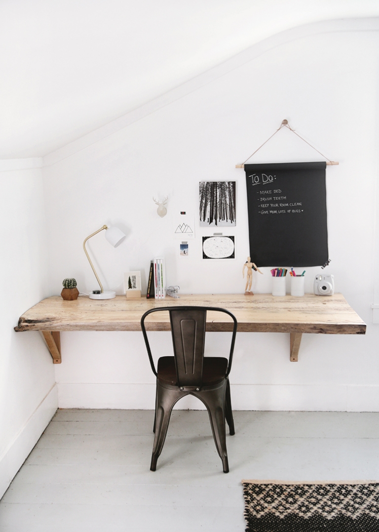 DIY Live Edge Wood Desk @themerrythought