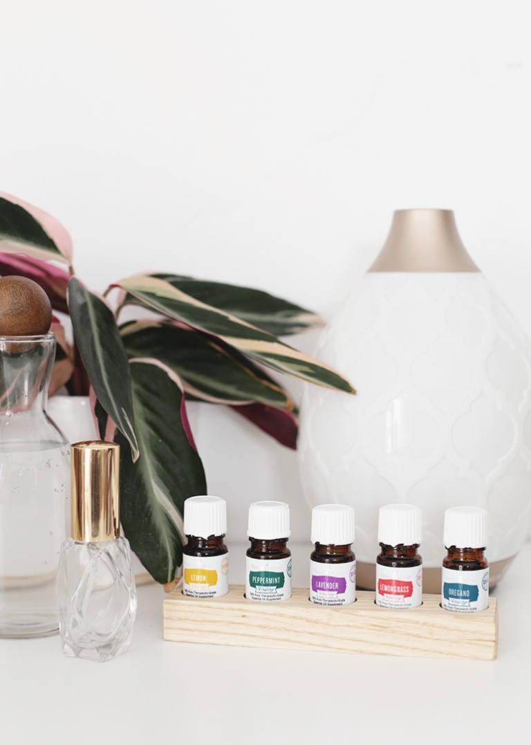 DIY Essential Oil Storage Tray @themerrythought