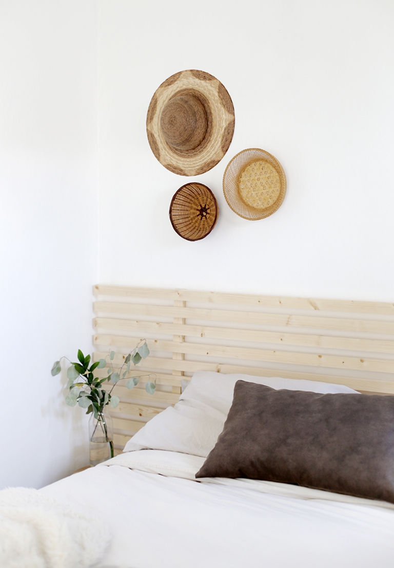 DIY Faux Leather Lumbar Pillow @themerrythought