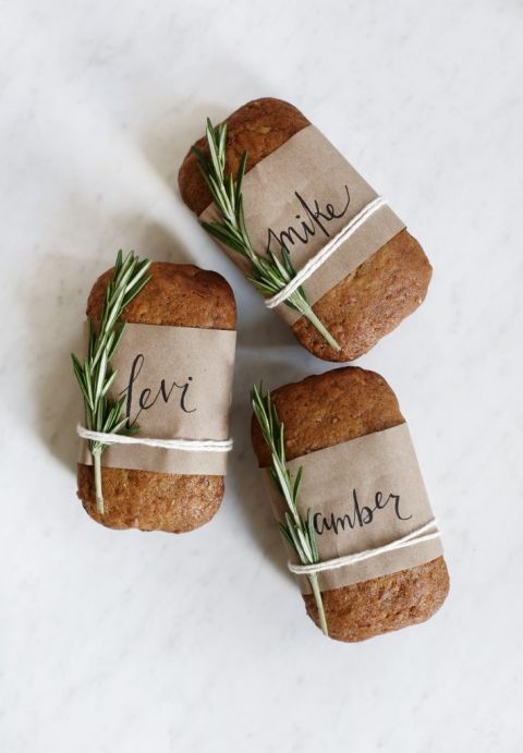 mini banana bread loaf place cards