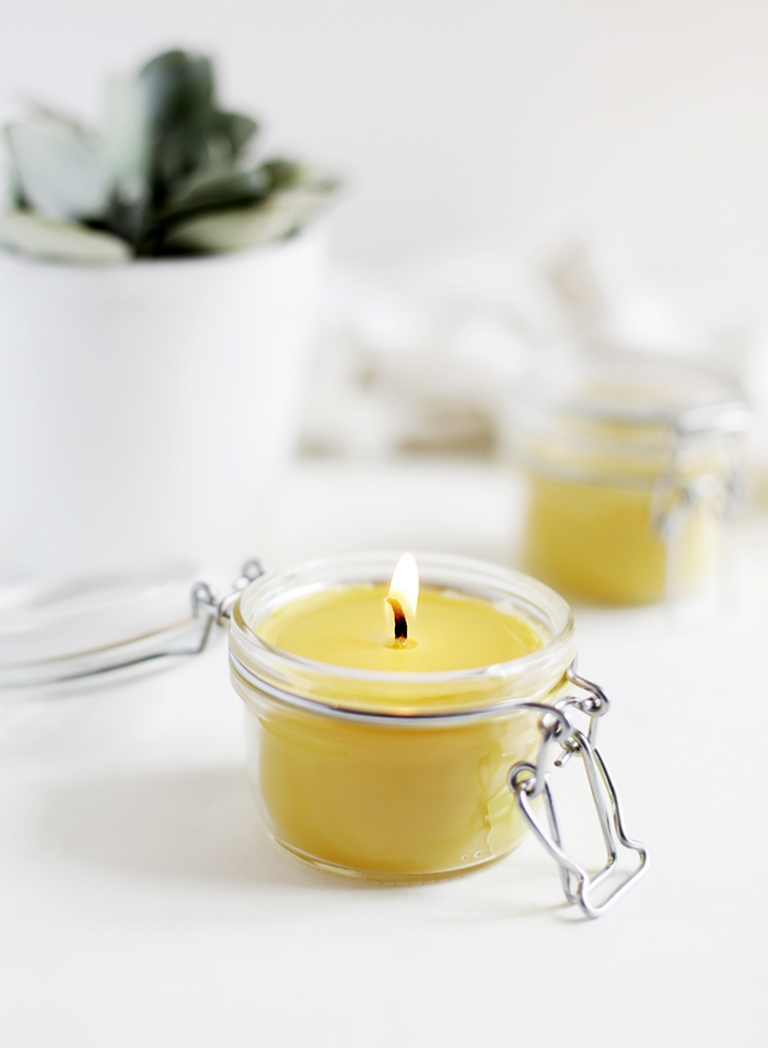 Adding coconut oil to beeswax candle – Suffolk Candles