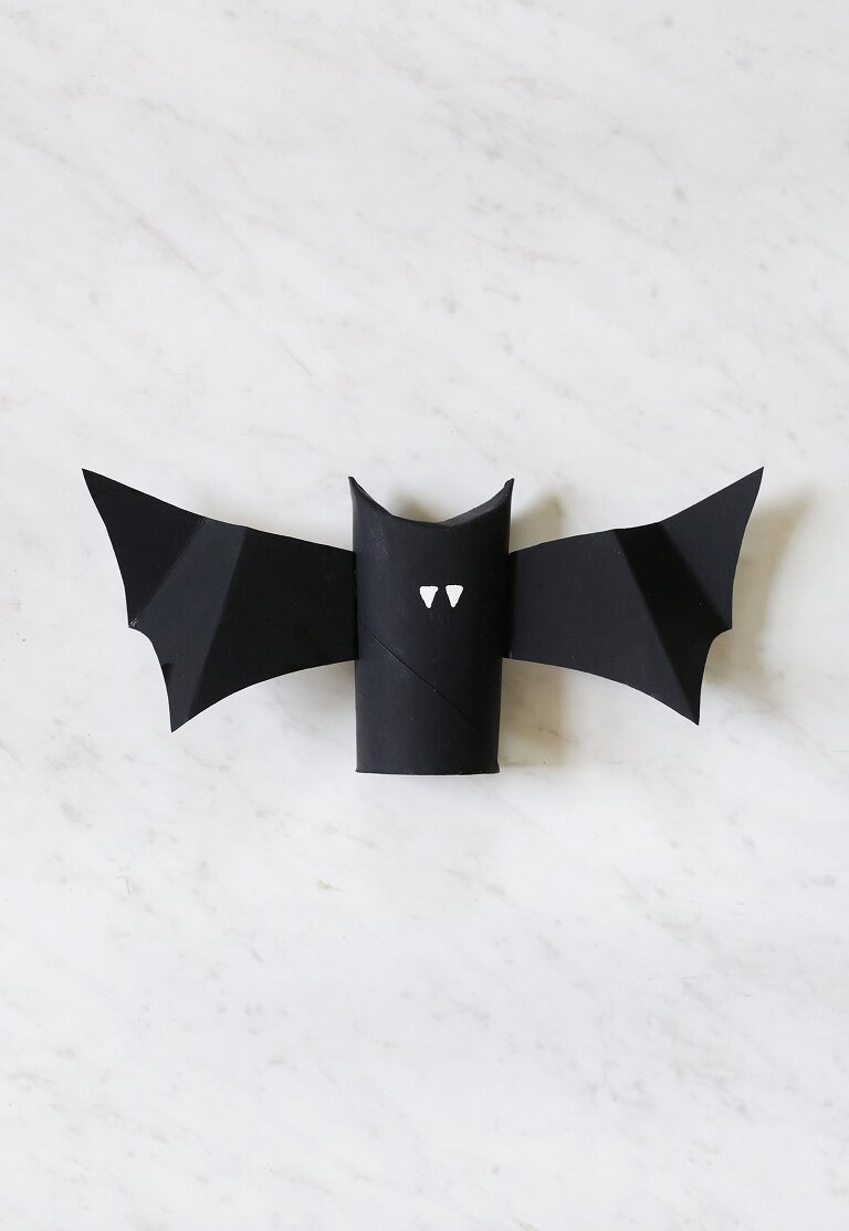 toilet paper bat craft