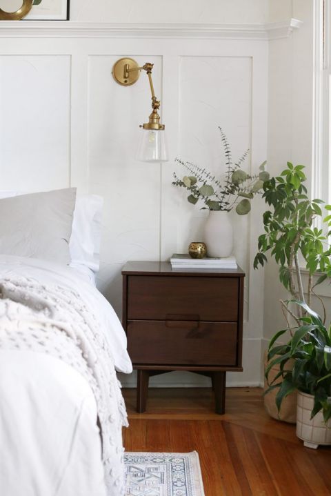 Nightstand plants store