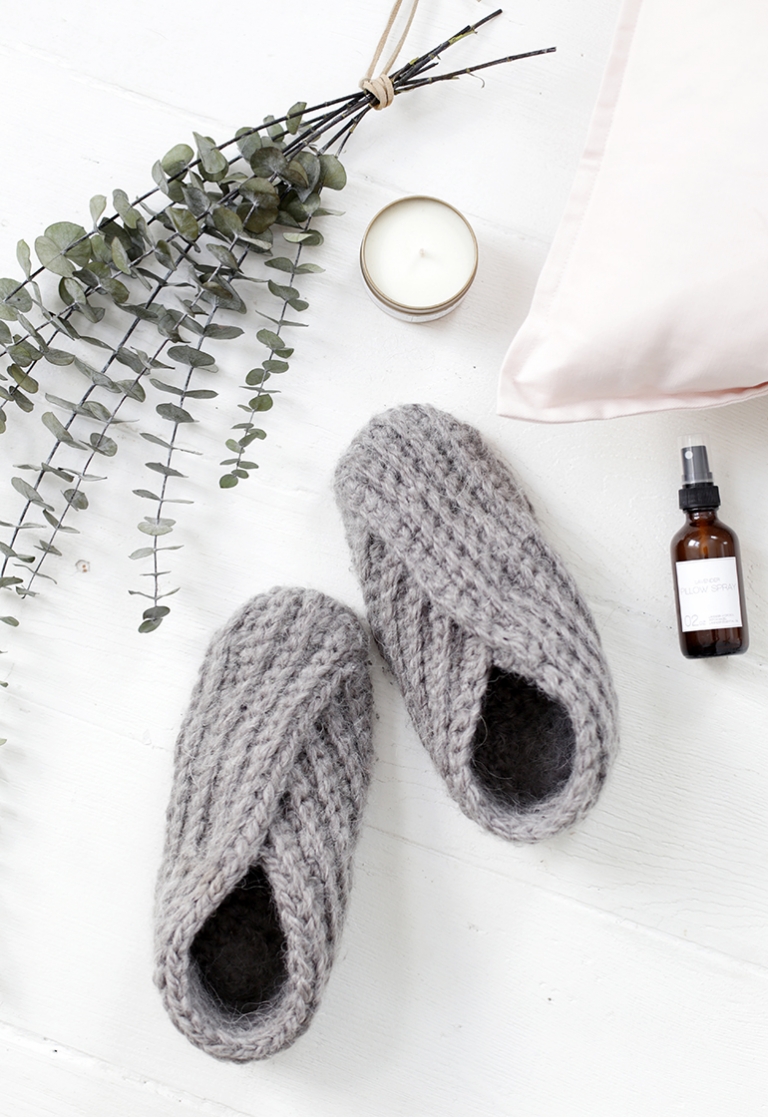 DIY Crochet Slippers @themerrythought