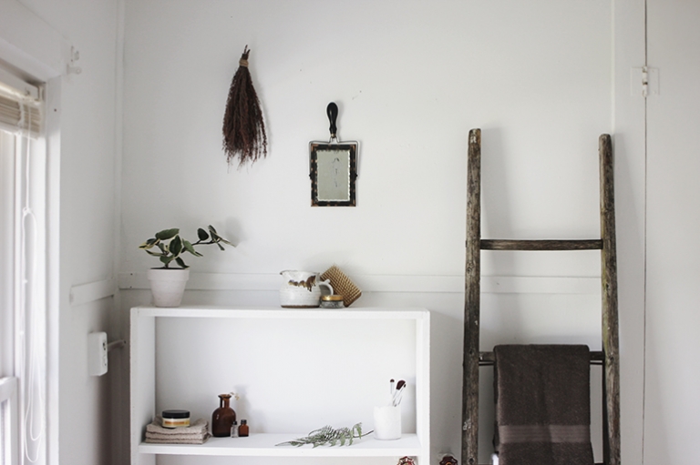 White Bathroom Decor @themerrythought