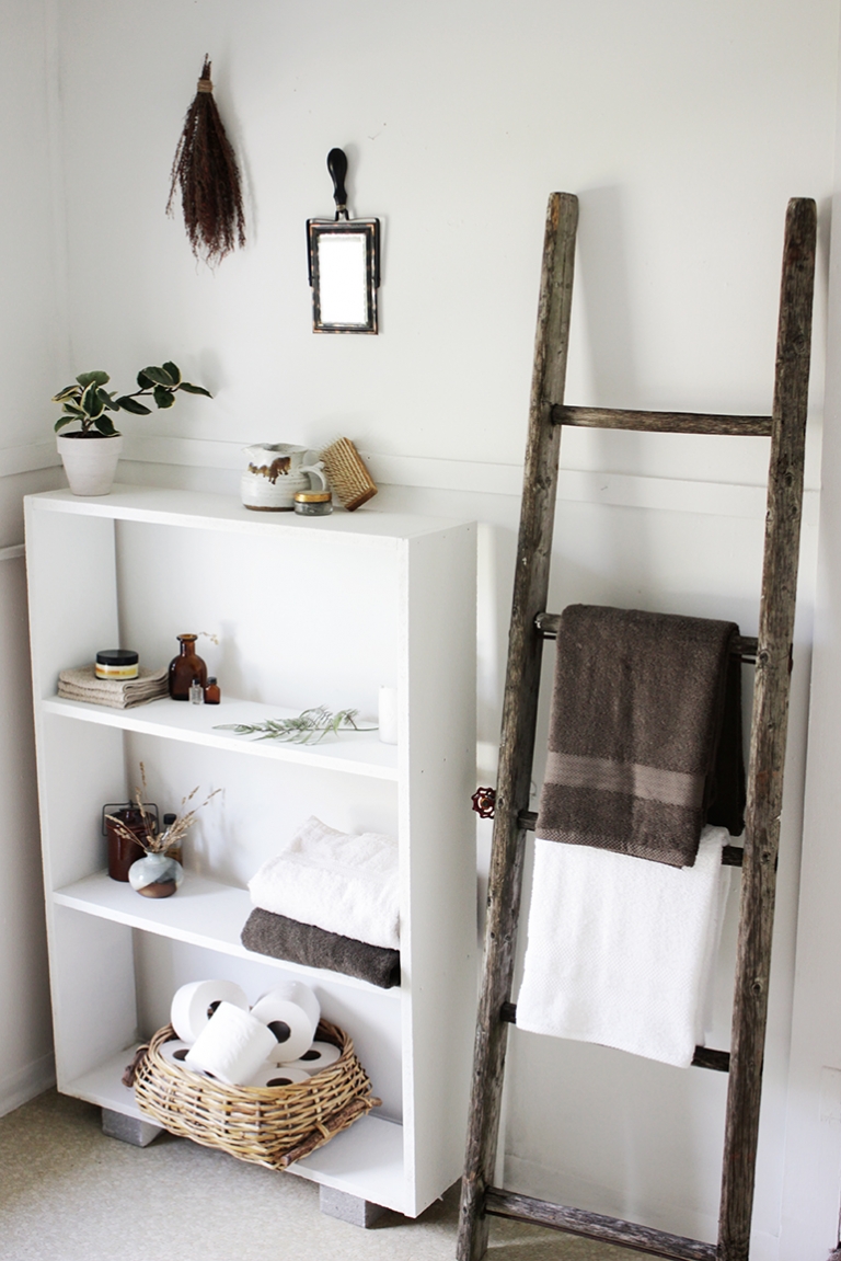 White Bathroom Decor @themerrythought