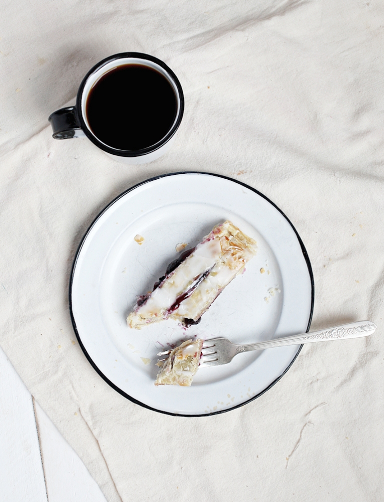 Blueberry Cream Cheese Pastry @themerrythought