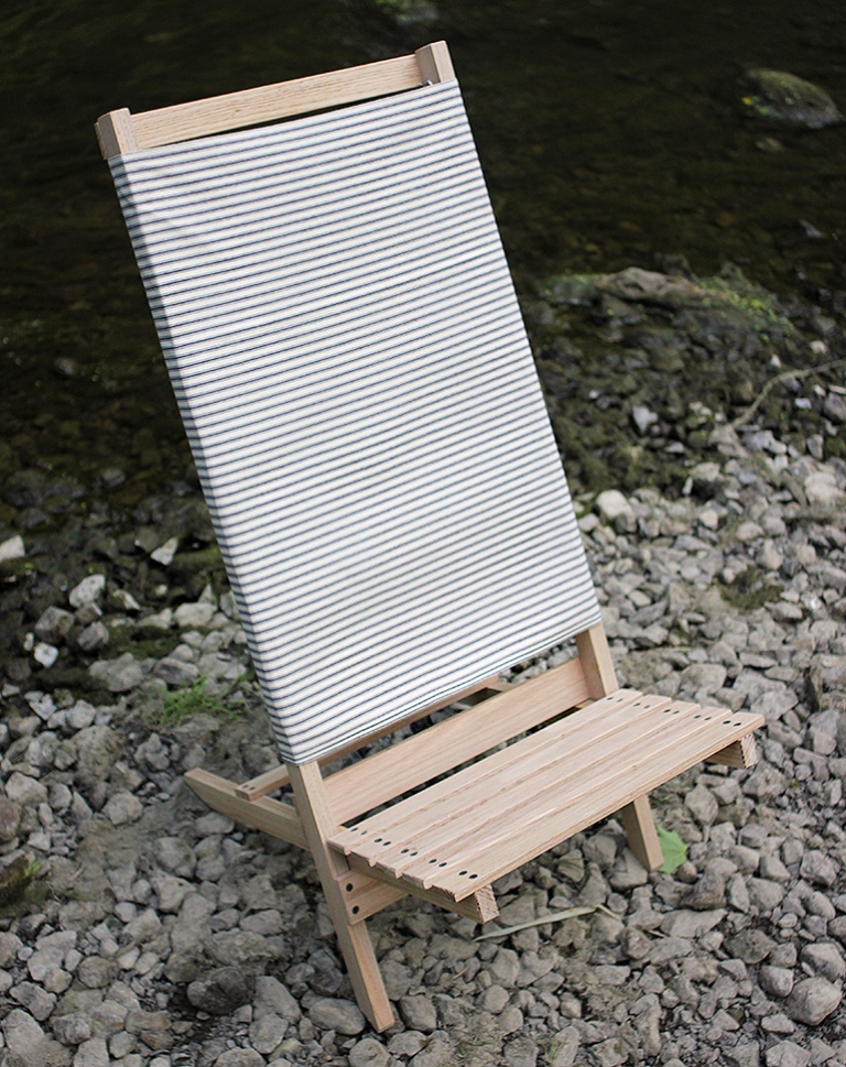 DIY Wooden Camp/Beach Chair @themerrythought