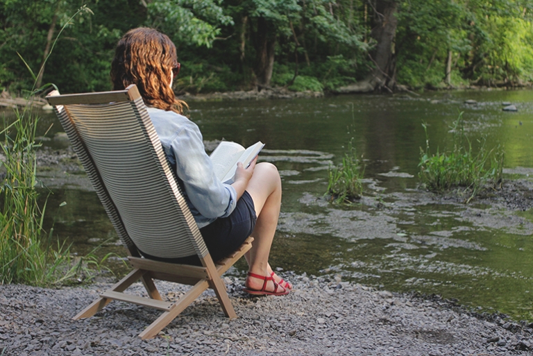 DIY Wooden Camp/Beach Chair @themerrythought