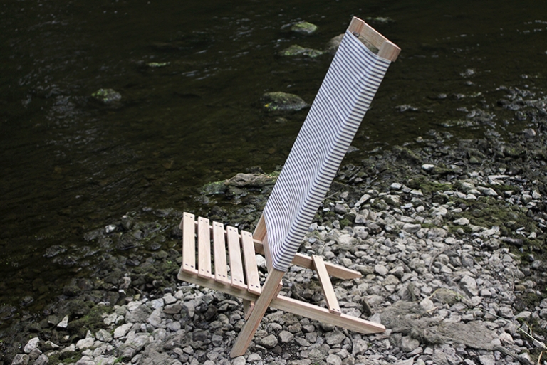 DIY Wooden Camp/Beach Chair @themerrythought