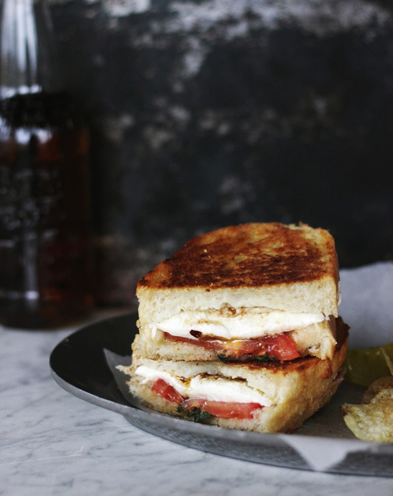 Caprese Grilled Cheese @themerrythought