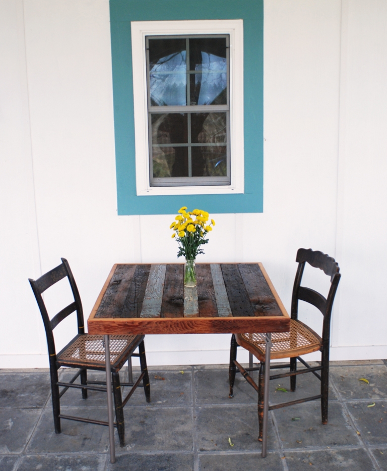 Card Table Makeover - The Merrythought