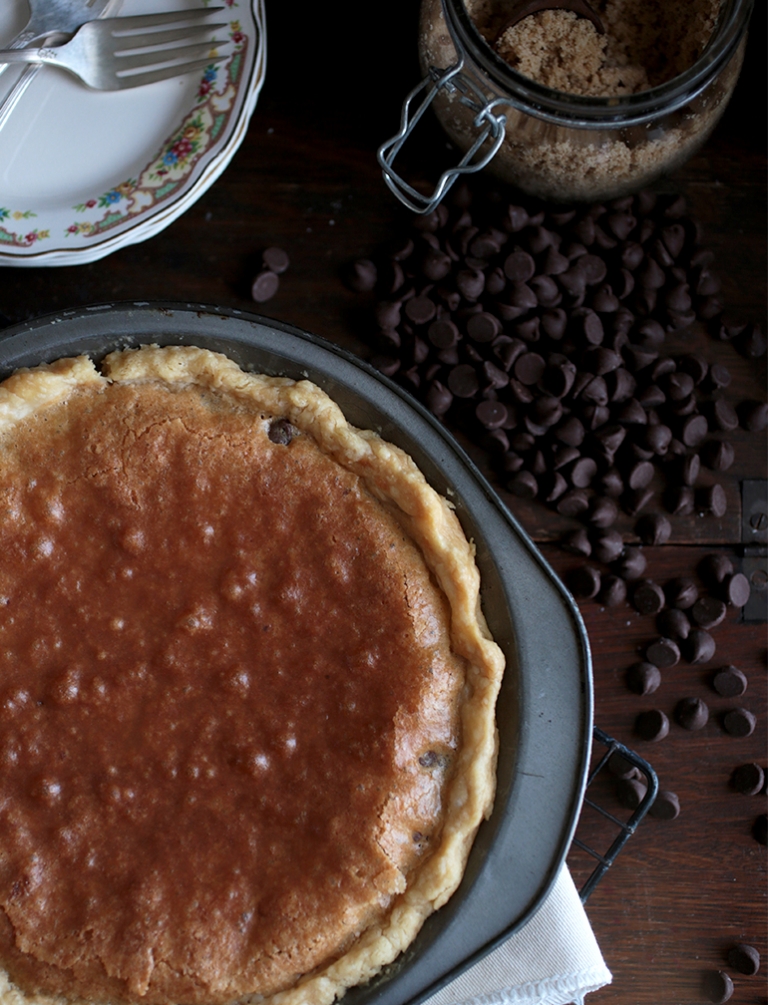 Chocolate Chip Cookie Pie @themerrythought