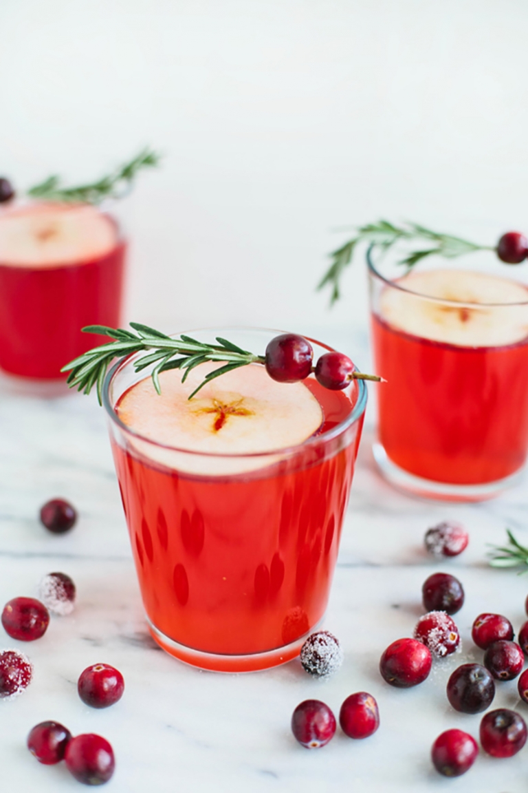10 Mocktails for New Year's Eve @themerrythought