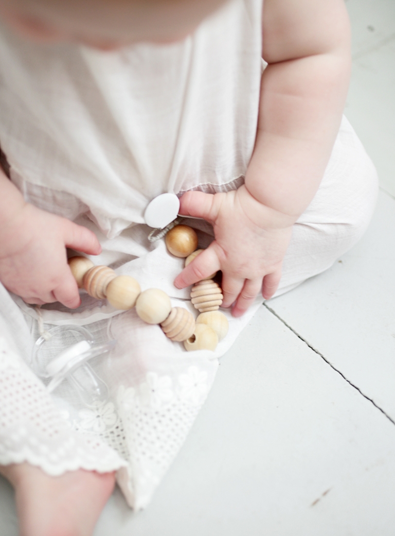 DIY Wood Bead Pacifier Clip @themerrythought