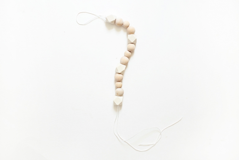 DIY Pacifier Clip @themerrythought