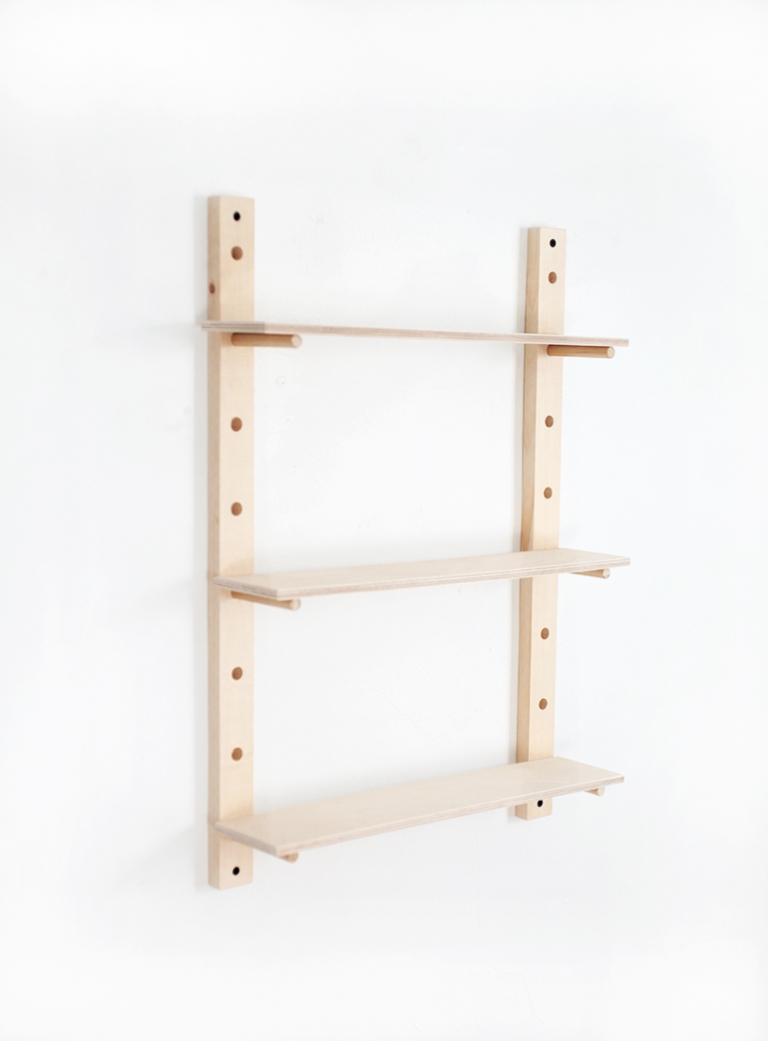 Wooden discount peg shelf