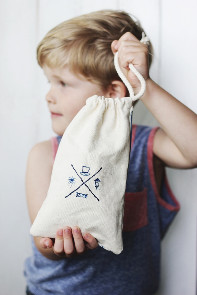 DIY 4th of July Candy Bags @themerrythought