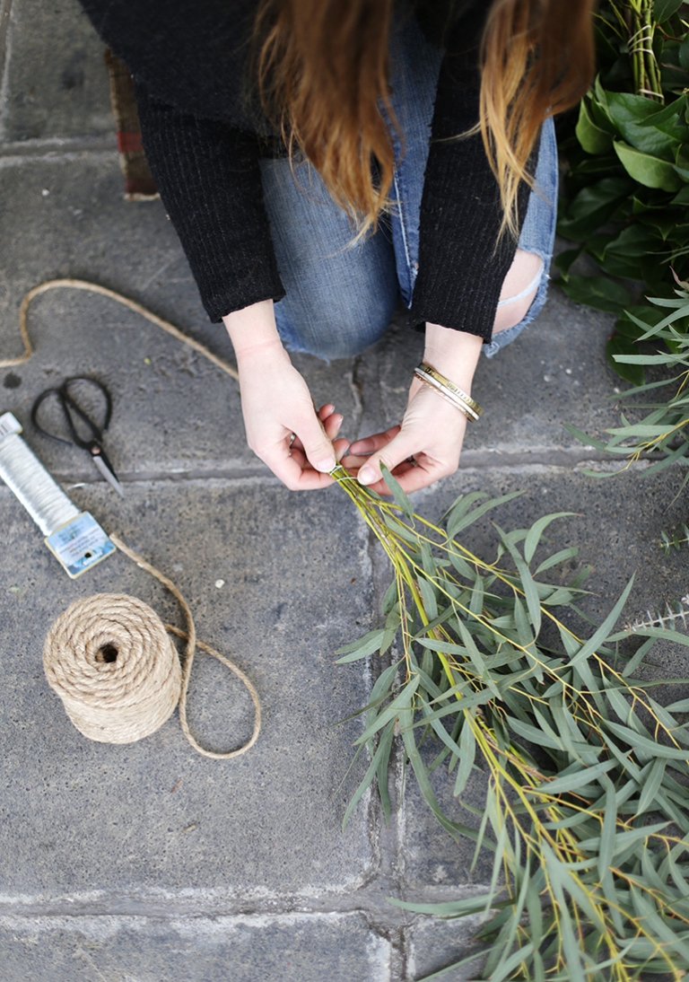 DIY Greenery Table Garland @themerrythought