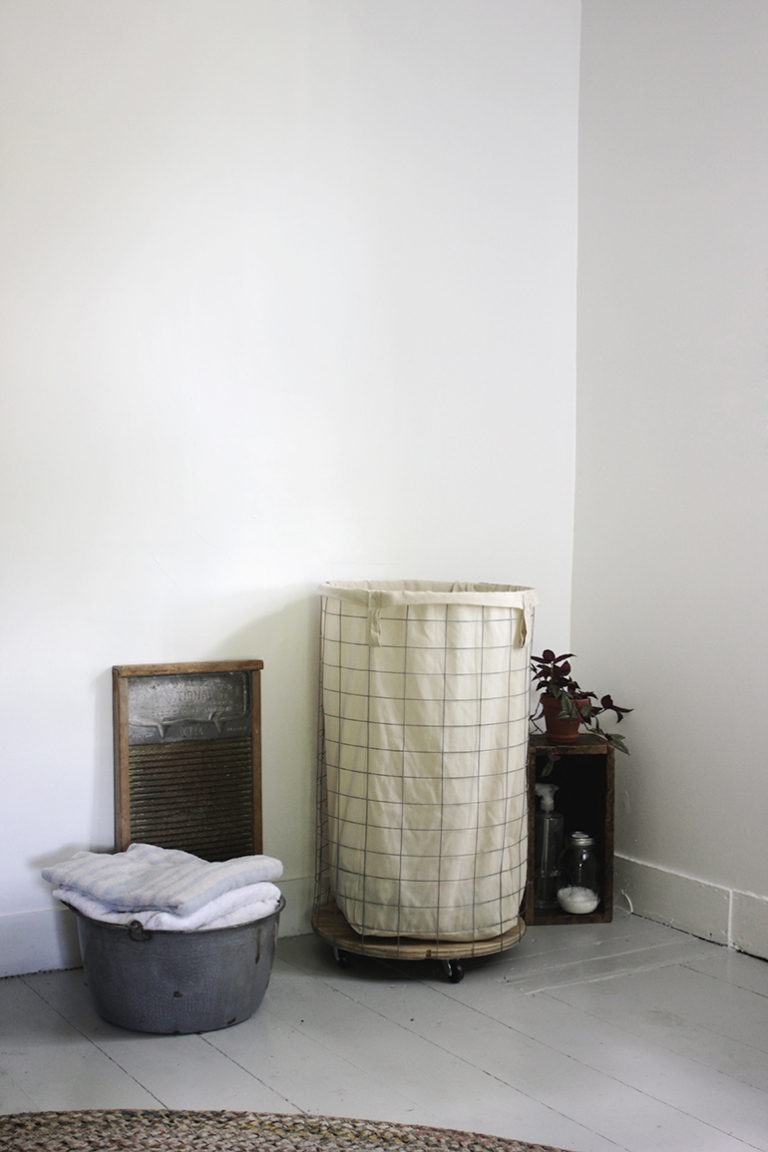 DIY Wire Laundry Hamper @themerrythought