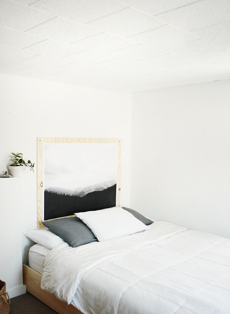 Photo DIY Headboard