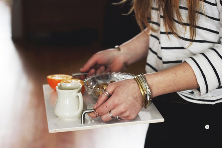 DIY Marble Serving Tray @themerrythought