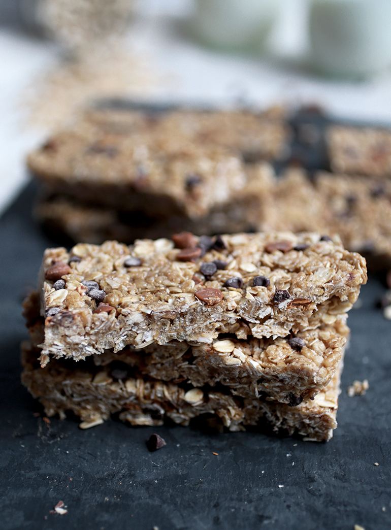 Cinnamon Peanut Butter Granola Bars - Homemade Granola Bar Recipe