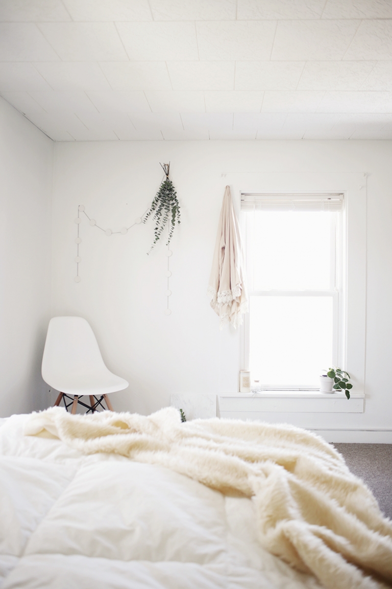 Minimal Bedroom @themerrythought