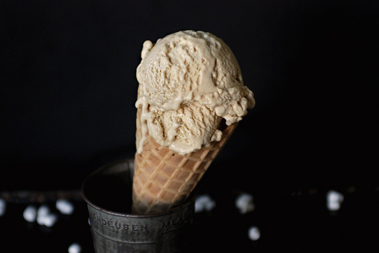 Toasted Marshmallow Ice Cream @themerrythought