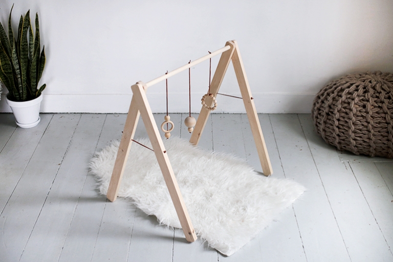 timber baby play gym