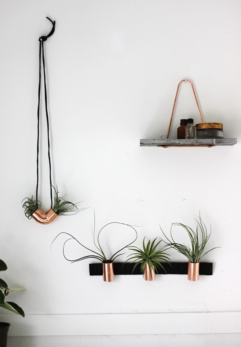 DIY Minimal Copper Airplant Holder @themerrythought for @poppytalk